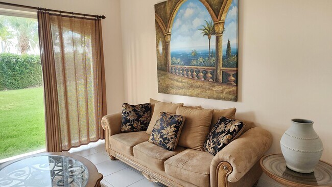 Foto del edificio - 35 Harbour Isle Dr W