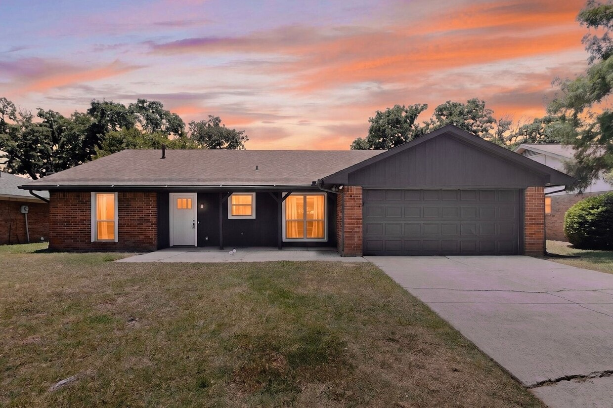 Newly Renovated Home In Grapevine Ready To Be Yours!!!! - Newly Renovated Home In Grapevine Ready To Be Yours!!!!