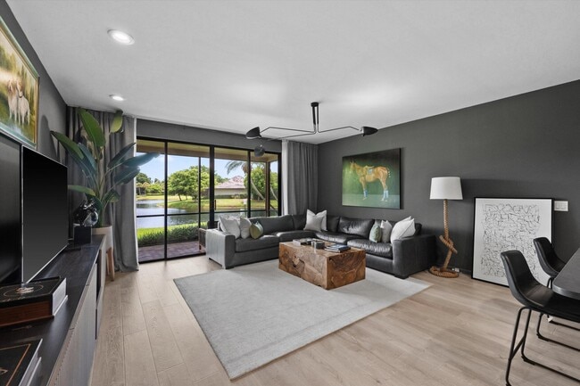 Photo - 11842 Pebblewood Dr Apartment