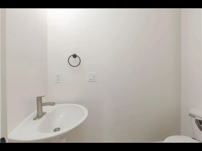 Foto del edificio - 299 S 1930 W