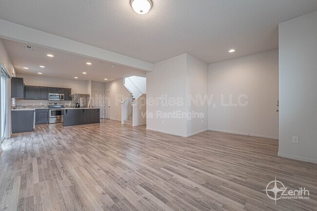 Building Photo - 2018 S Taverner Dr