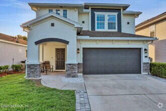 Building Photo - 434 Howland Drive