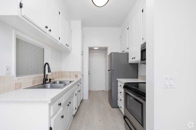 1HAB, 1BA - 650SF - Cocina - 1450 Midvale