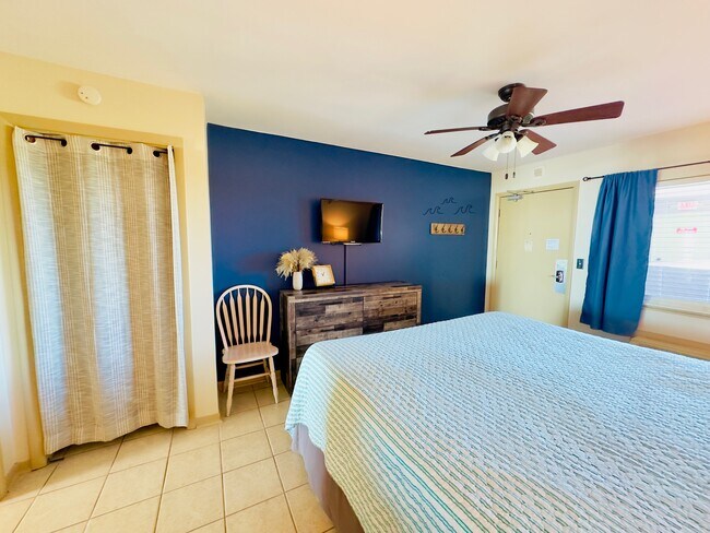 Foto del edificio - 2406 N Ocean Blvd