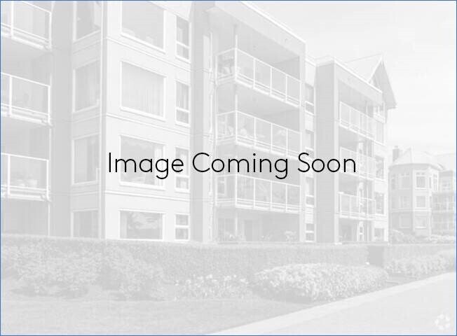 Building Photo - 2035 Huntington Dr