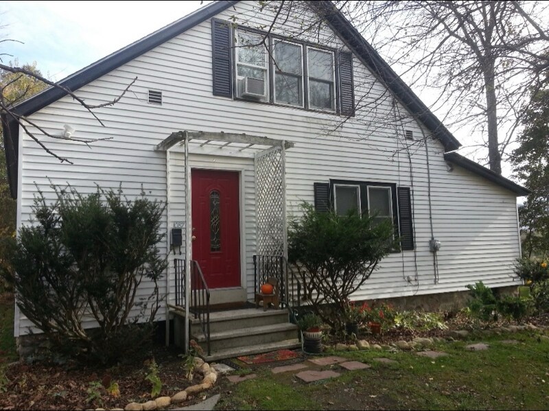 Foto principal - 1087 N Hoosac Rd