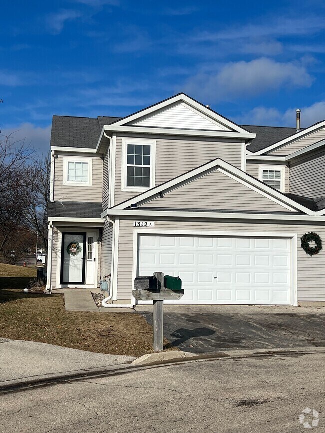 Townhomes for Rent in Elgin, IL 15 Townhouses