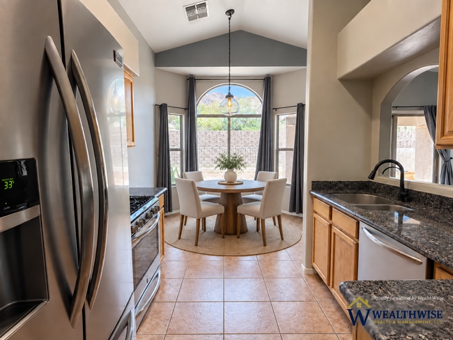 Building Photo - Mountain Views, Large Office/Den & Whole-Home Water Purification — Eagle Crest Ranch