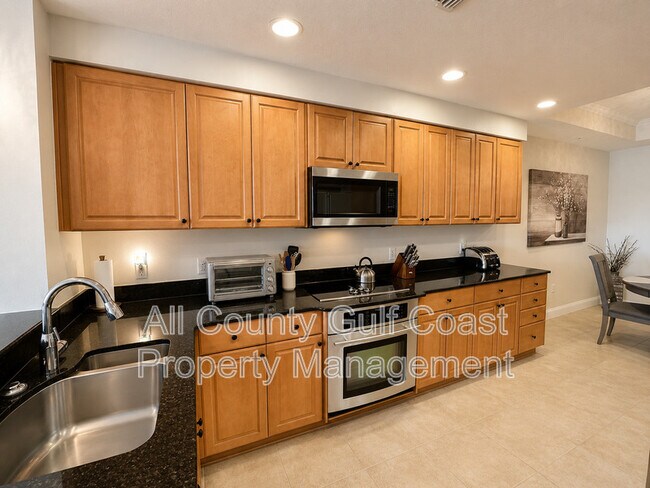 Foto del edificio - 611 Riviera Dunes Way