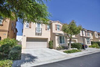 Building Photo - 10801 Lotus Dr