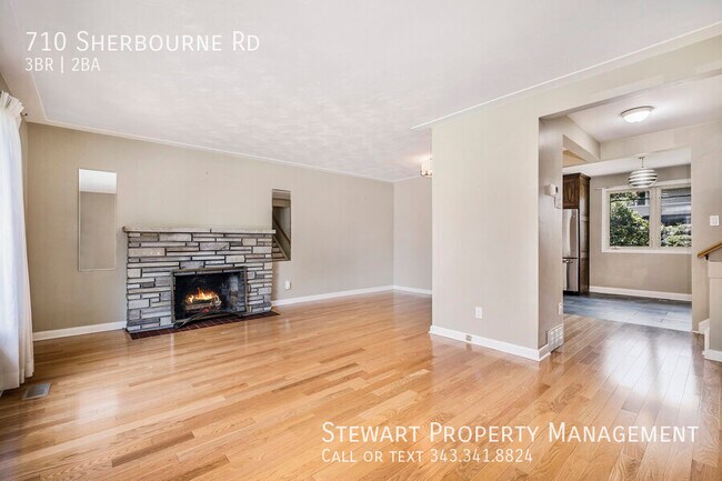 Photo du bâtiment - 710 Sherbourne Rd
