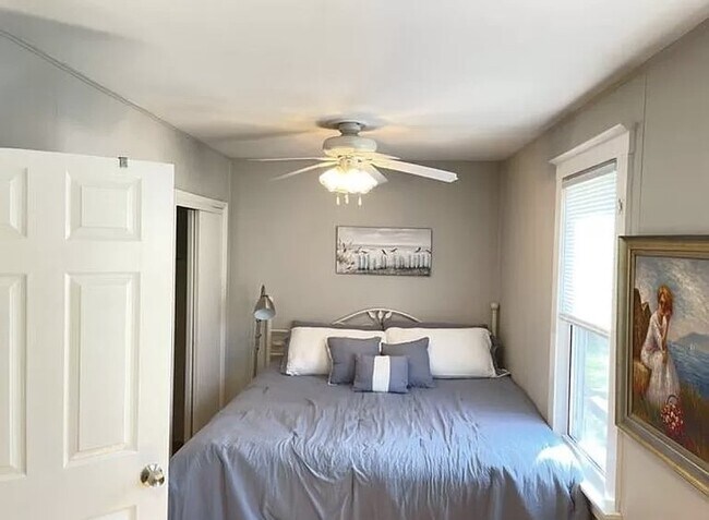 Building Photo - ELEGANT READY HOME