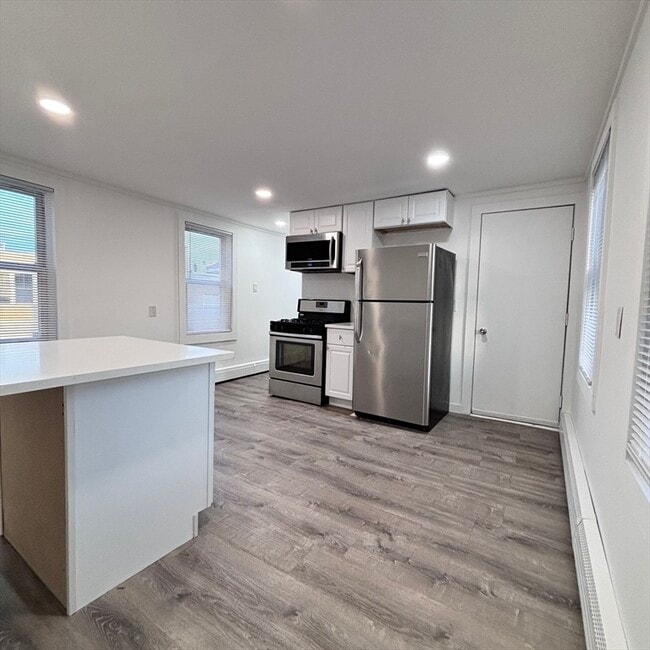 Foto del edificio - 12 Pine St