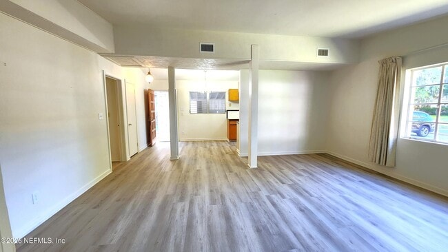 Foto del edificio - 5532 Keystone Dr S