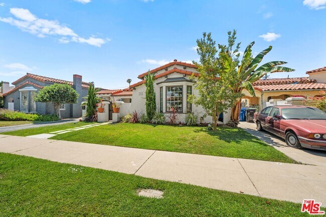 Foto del edificio - 3871 Roxton Ave