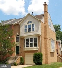 Building Photo - 12020 Lisa Marie Ct