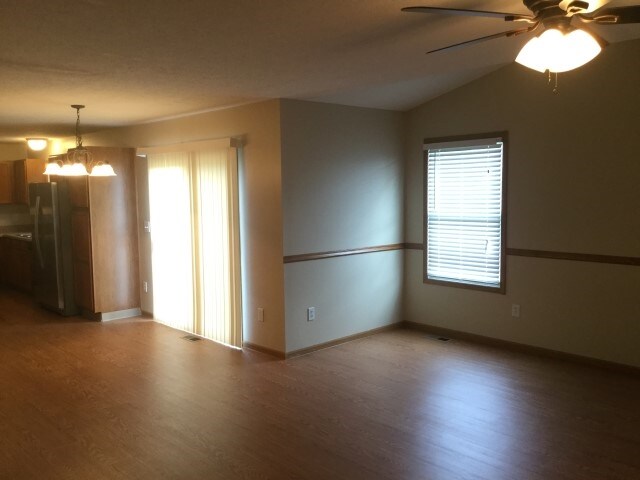 Foto del edificio - 7997 Willow Brook Crossing Dr