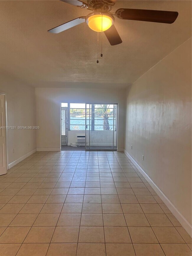 Foto del edificio - 19001 NE 2nd Ave