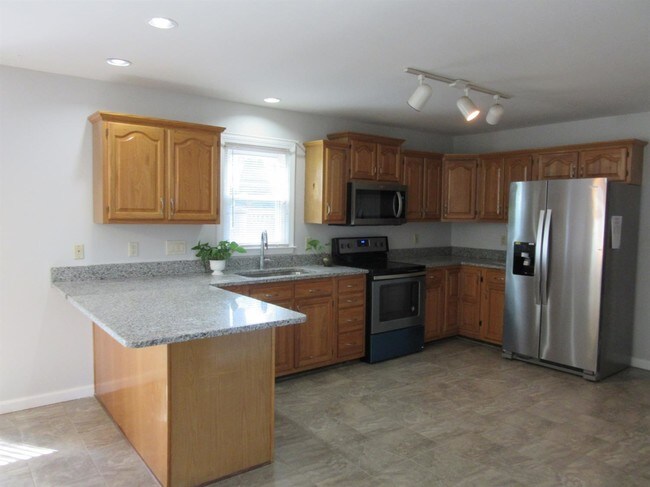 Building Photo - 4805 Burdock Pl