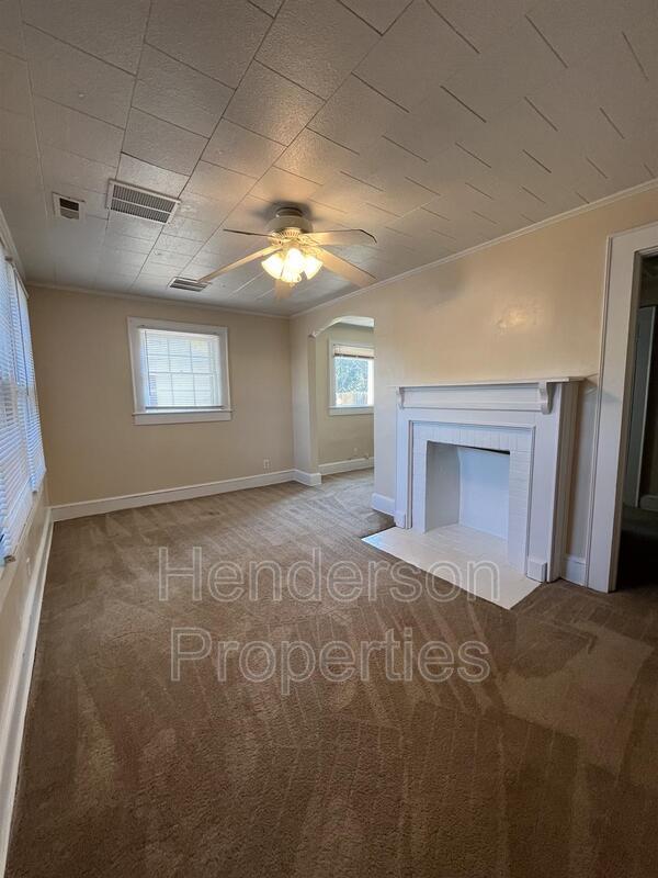 Foto del edificio - 135 Bradford Dr