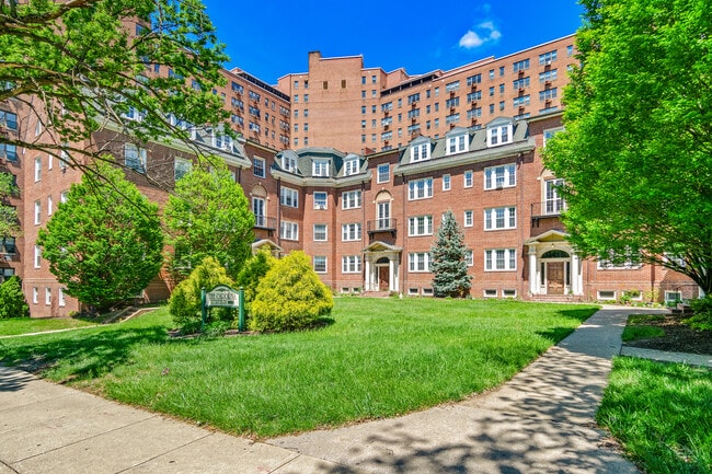 Photo - Carolina Apartments