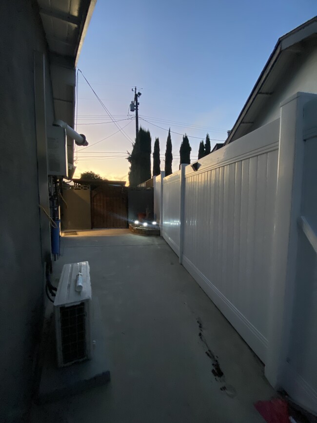 Gated courtyard - 476 Reims St