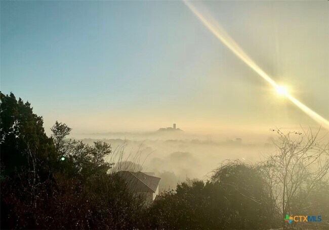 Foto del edificio - 1915 Sutton Pl