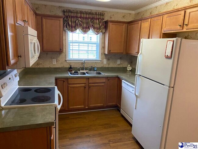 Foto del edificio - 3123 Willow Creek Rd
