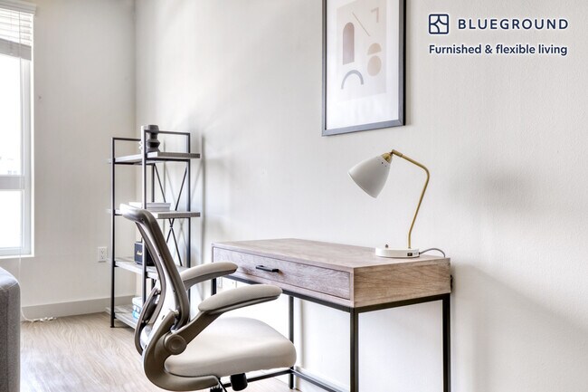 Foto del edificio - 950 E 3rd St