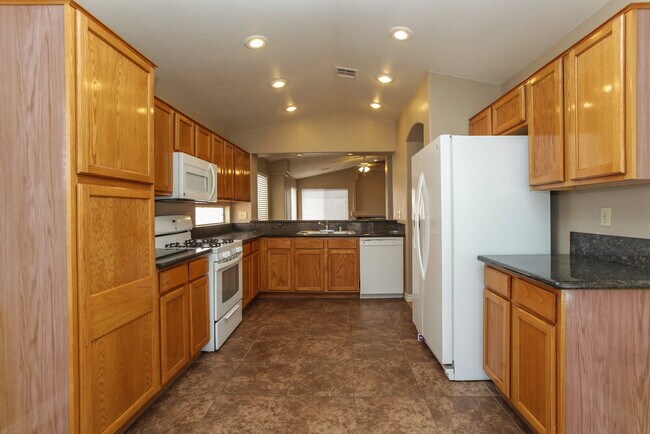 Foto del edificio - 1612 Blanco Dr