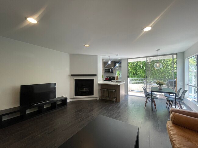 Foto del edificio - 6151 Orange St
