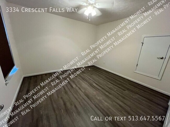 Foto del edificio - 3334 Cres Falls Way