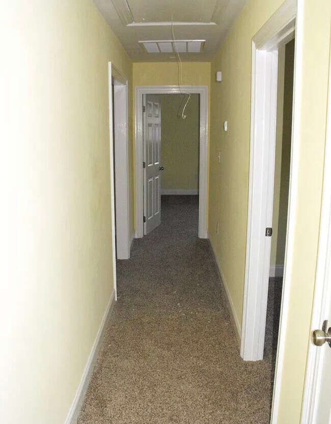Foto del edificio - 2181 Park Dr