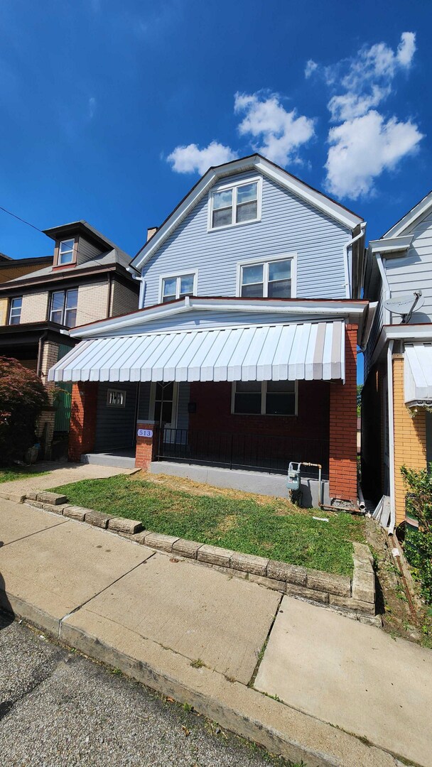Building Photo - Updated 4BR house with garage!