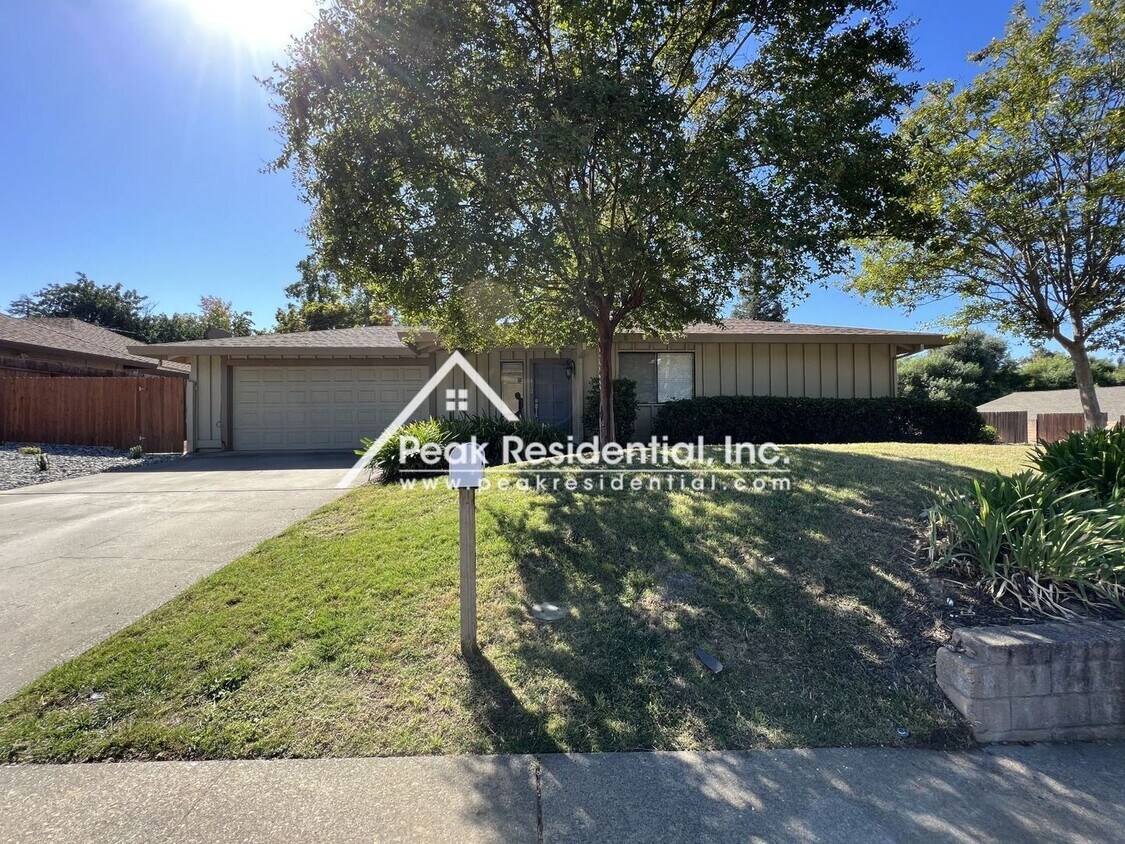 Primary Photo - 3 br, 2 bath House - 5952 Kenneth Avenue
