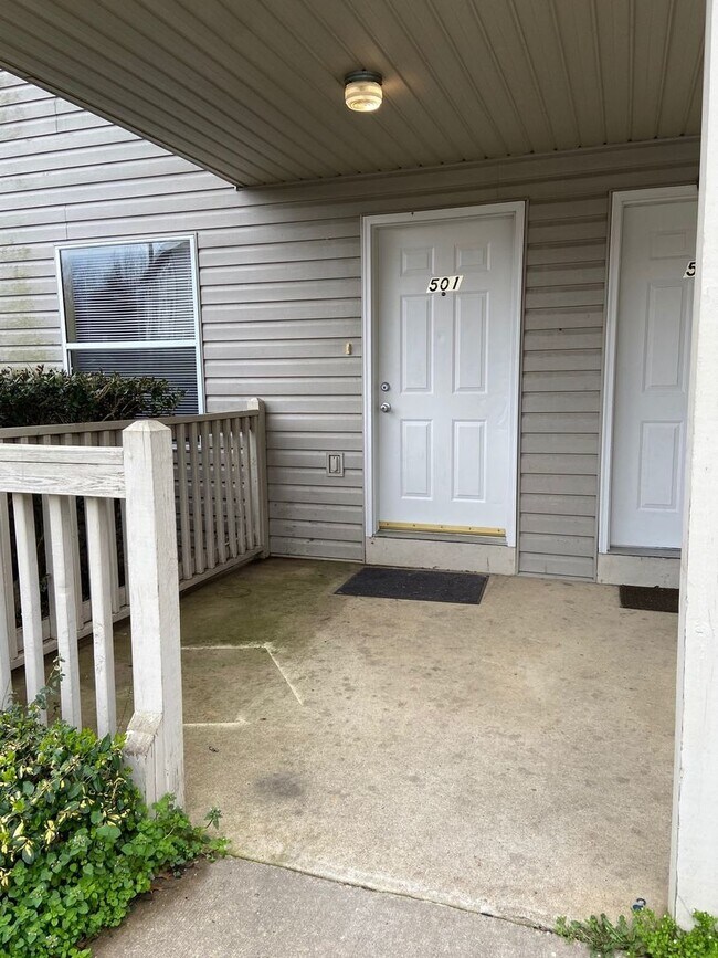 Foto del edificio - Apartment in Branson East, Kirbyville