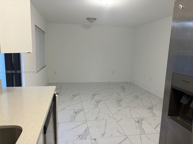 Foto del edificio - 6280 NW 22nd Ct