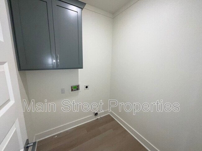 Building Photo - 1322 N 7th Ave