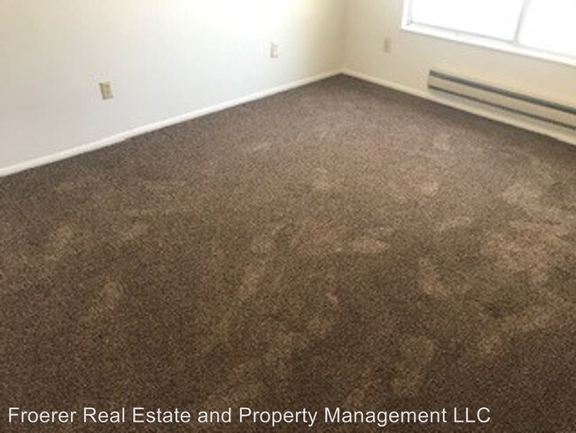 Building Photo - 1756 425 E St