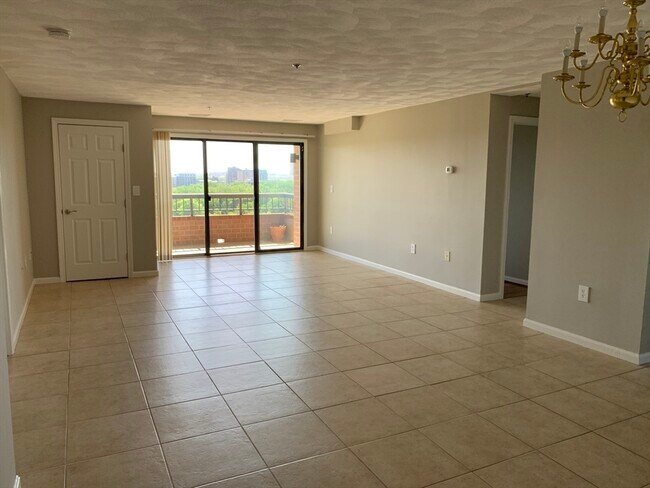 Foto del edificio - 3920 Mystic Valley Pkwy