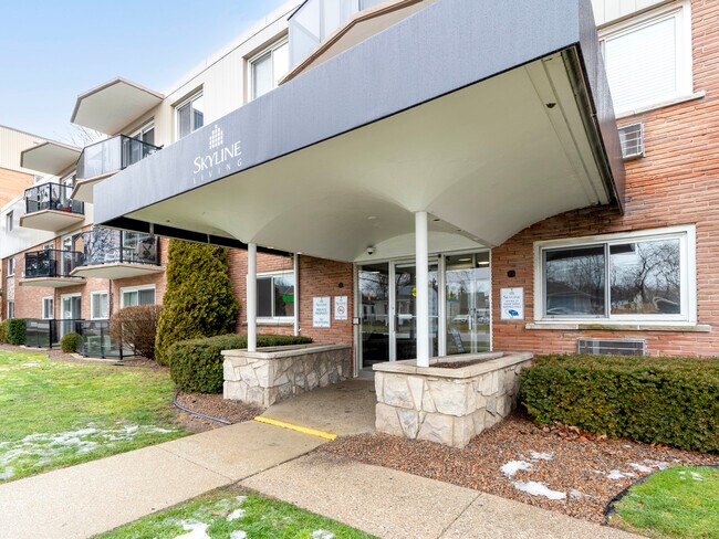 Photo du bâtiment - Elkhart Manor Apartments