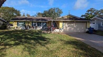 Building Photo - 2395 6th Ave SW