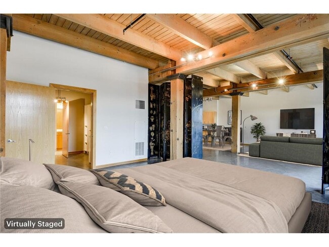 Building Photo - 404 N Washington Ave
