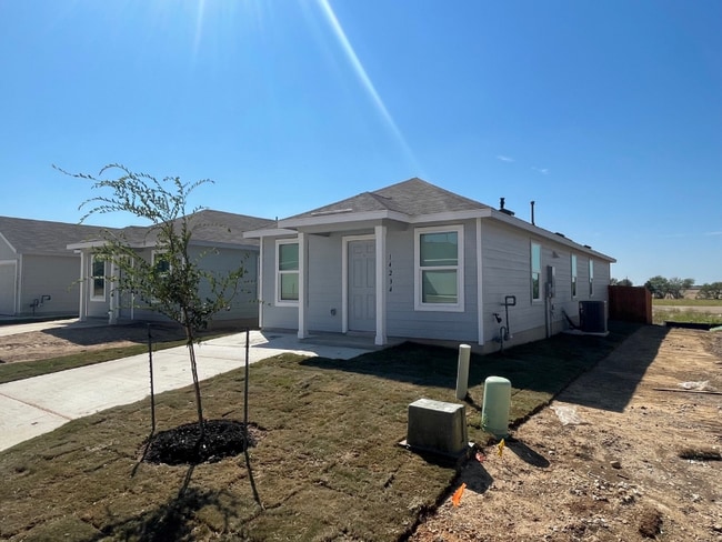 Photo - 14234 Llama Pl House