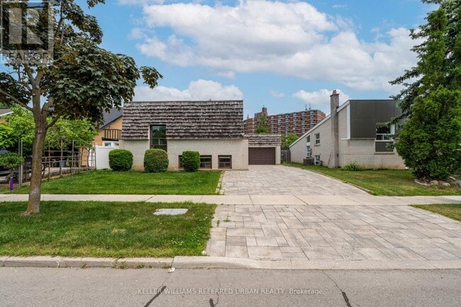 Building Photo - 52 Masseygrove Crescent