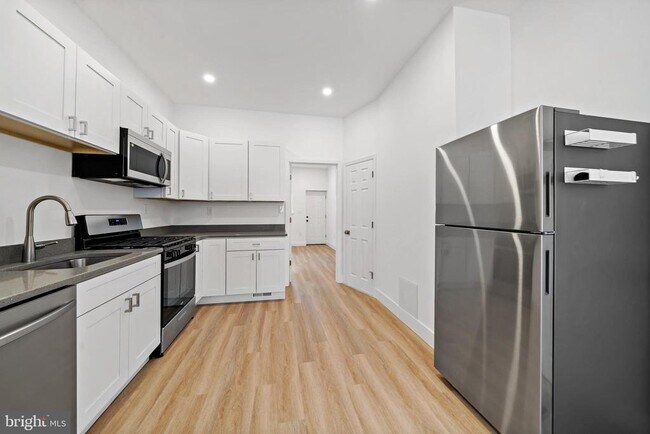 Building Photo - 2024 S 17th St