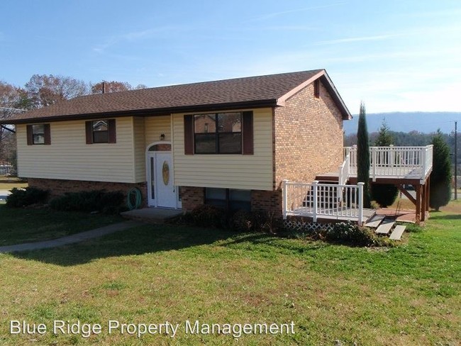 Building Photo - 3 br, 1.5 bath House - 935 Ragle