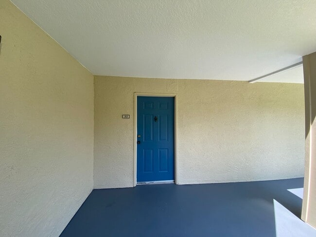 Building Photo - 7340 Westpointe Blvd