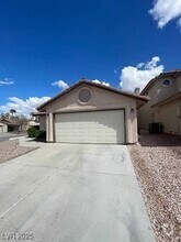 Building Photo - 372 Rushing Creek Ct