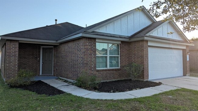 Building Photo - 3207 Aldridge Dr